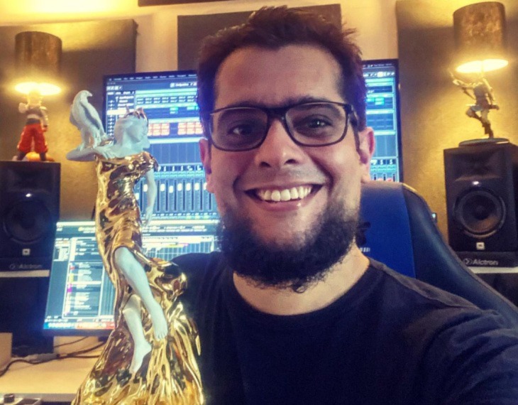 Vaz Soundworks All Smiles with Gold Win for BREU:Shadow Hunt for Best Music